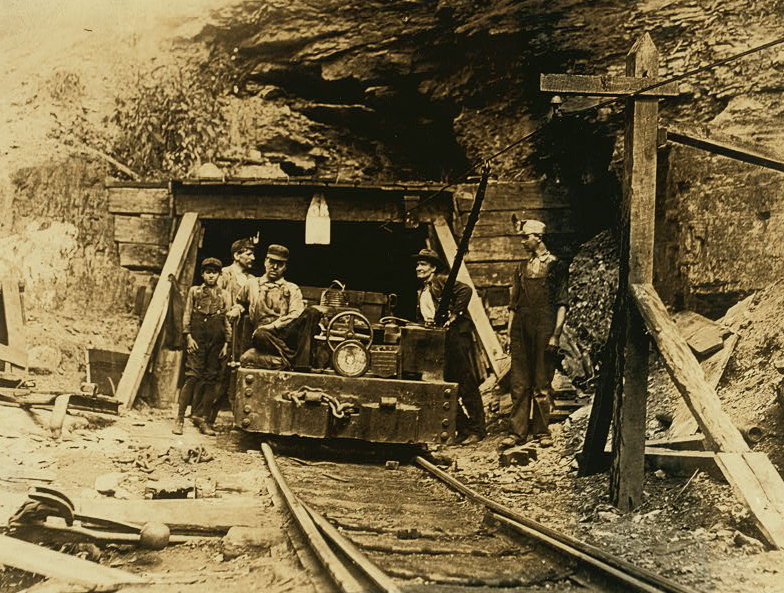 W._Va._coal_mine_1908